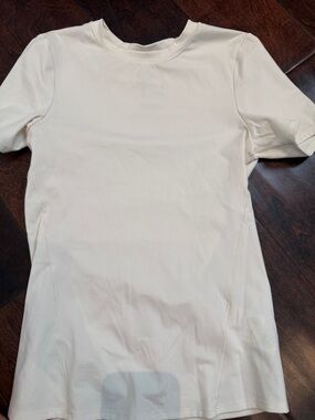 H&M Cream Short Sleeve Tee